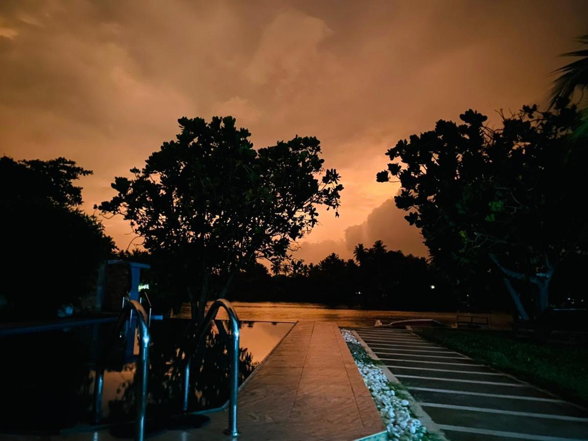 Villa Riverside Aluthgama Kültér fotó